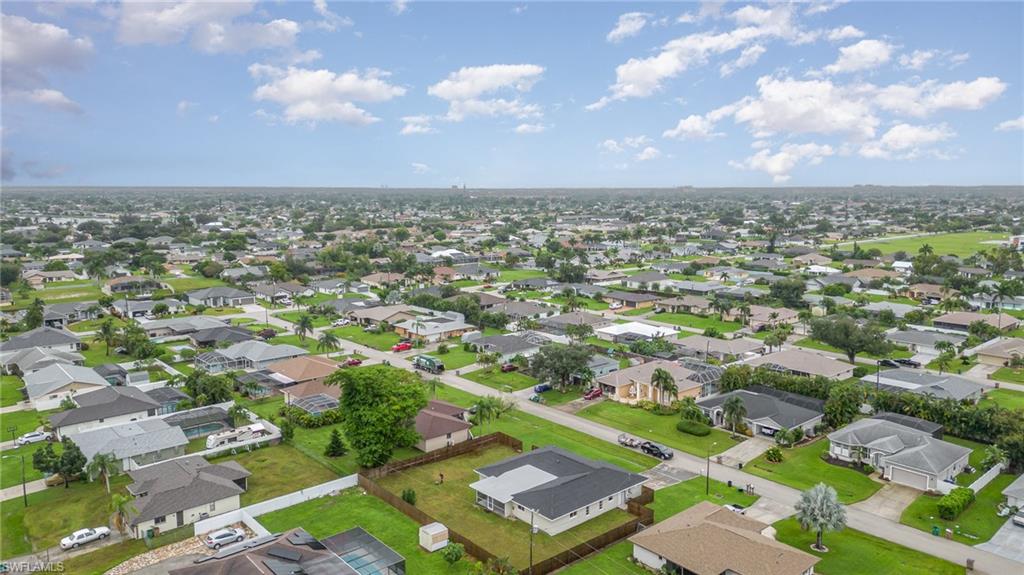 CAPE CORAL - Residential