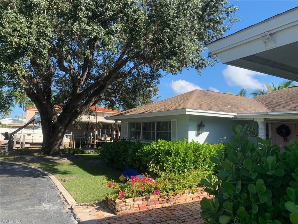 AQUALANE SHORES - Residential