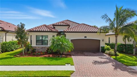 28043 Foxrock CT BONITA SPRINGS FL 34135