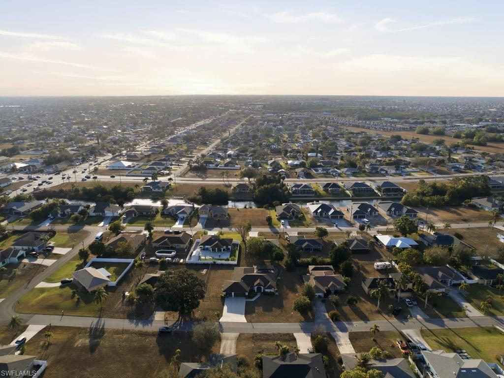 CAPE CORAL - Residential