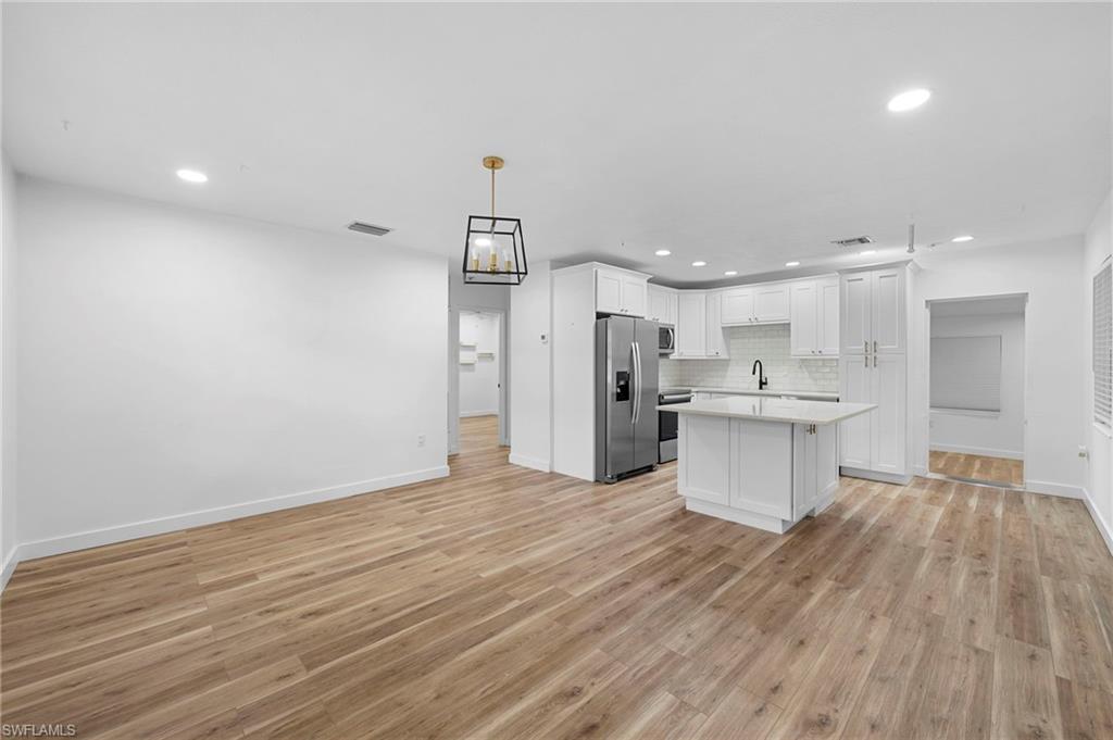 RUSSELL PARK - Residential Lease