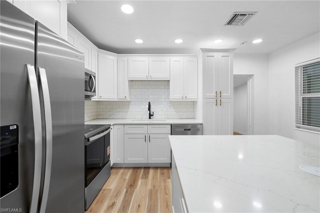 RUSSELL PARK - Residential Lease