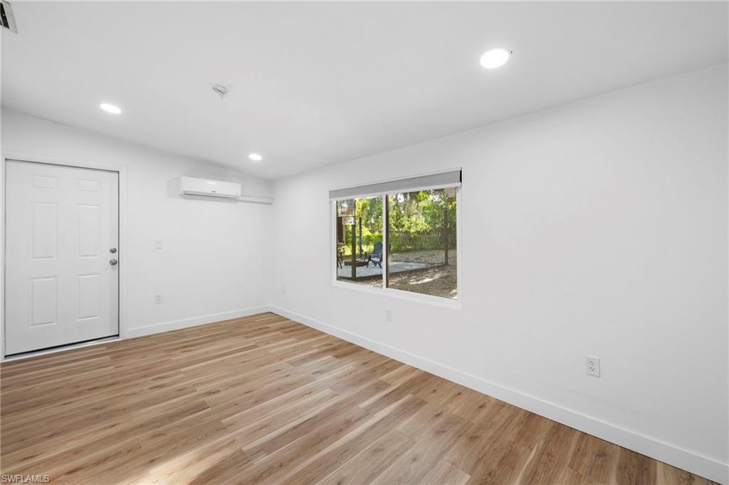 RUSSELL PARK - Residential Lease