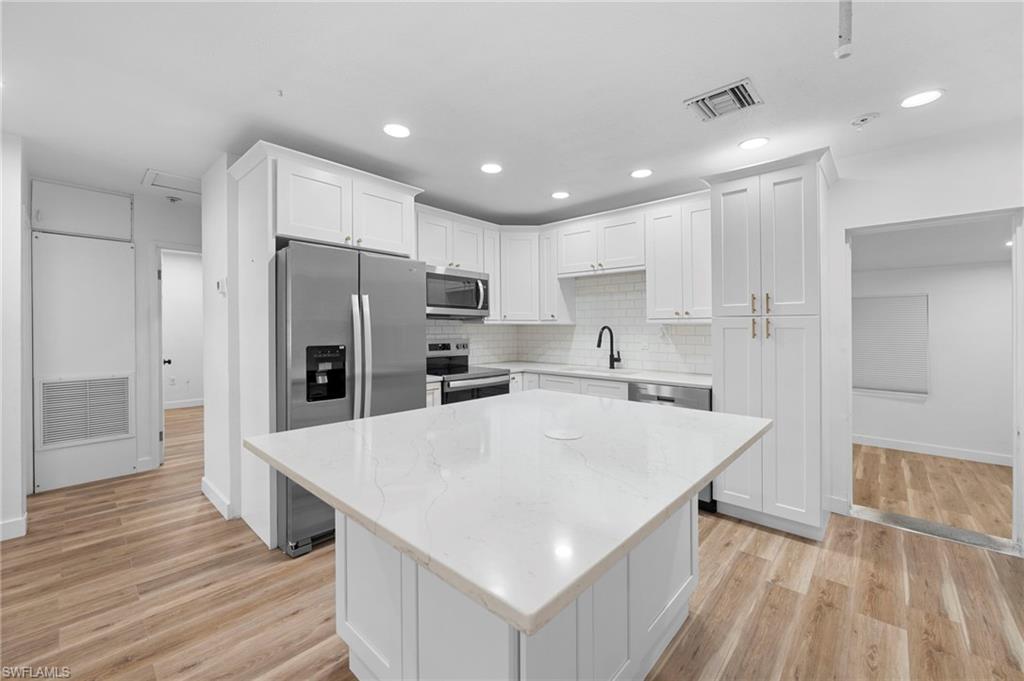 RUSSELL PARK - Residential Lease