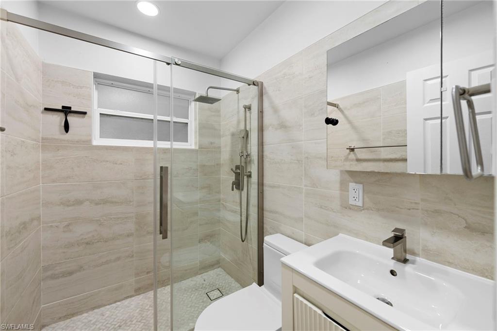 RUSSELL PARK - Residential Lease