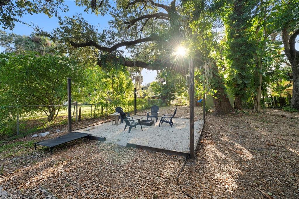 RUSSELL PARK - Residential Lease