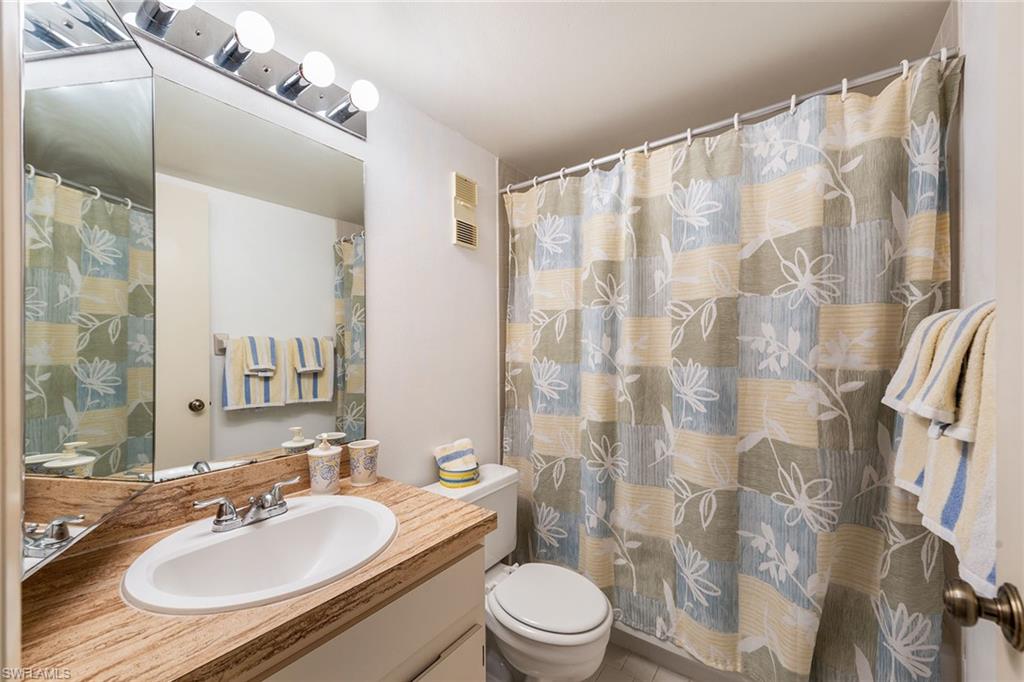 TROPIC SCHOONER APTS - Residential