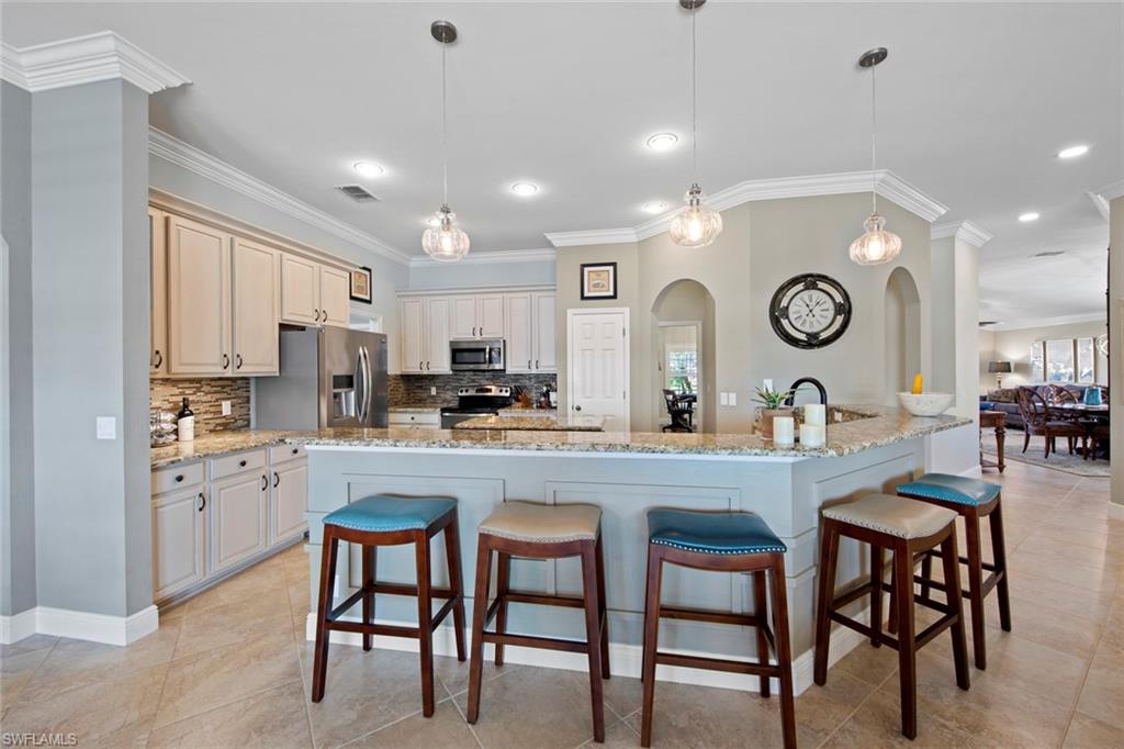 THE ENCLAVE - Residential