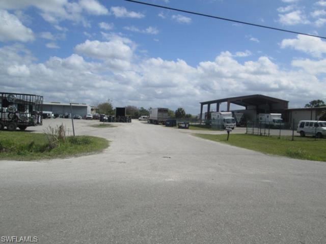 FORT MYERS - Commercial Sale