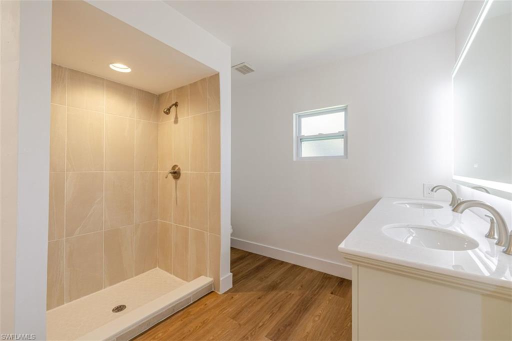 NAPLES TWIN LAKES - Residential