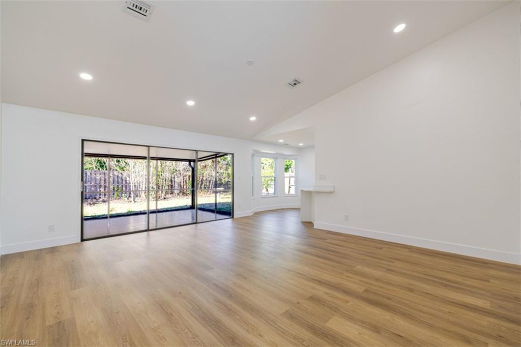 NAPLES TWIN LAKES - Residential