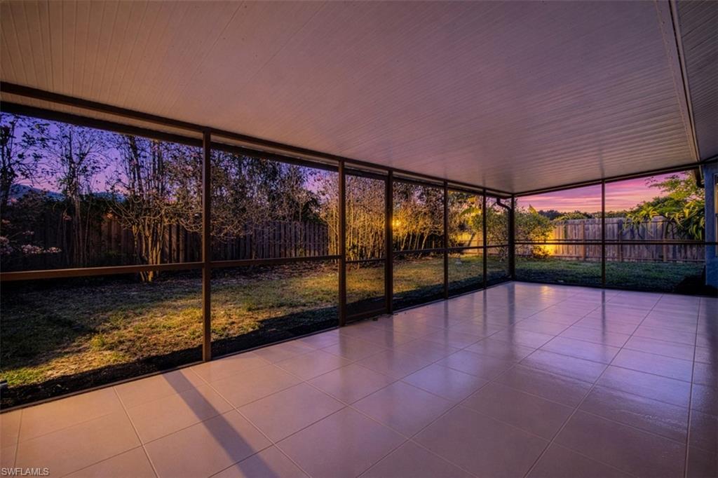 NAPLES TWIN LAKES - Residential