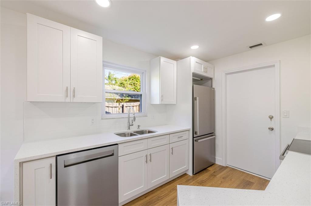 NAPLES TWIN LAKES - Residential