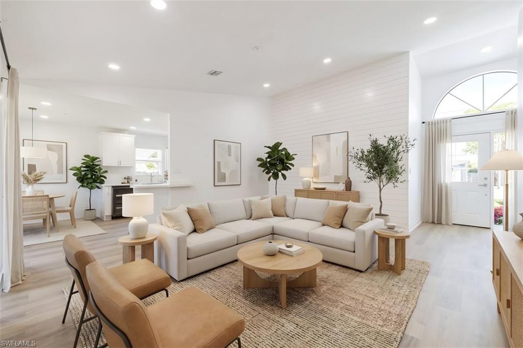 NAPLES TWIN LAKES - Residential