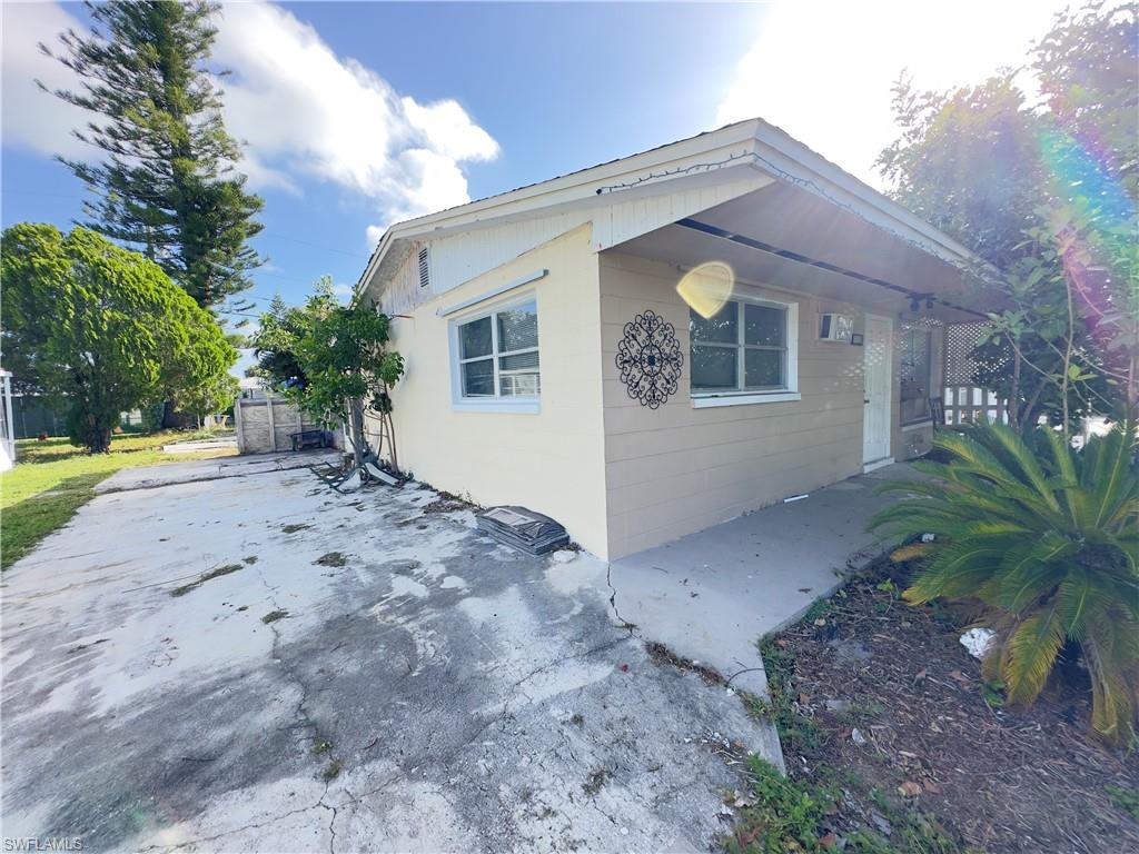 LEHIGH ACRES - Residential