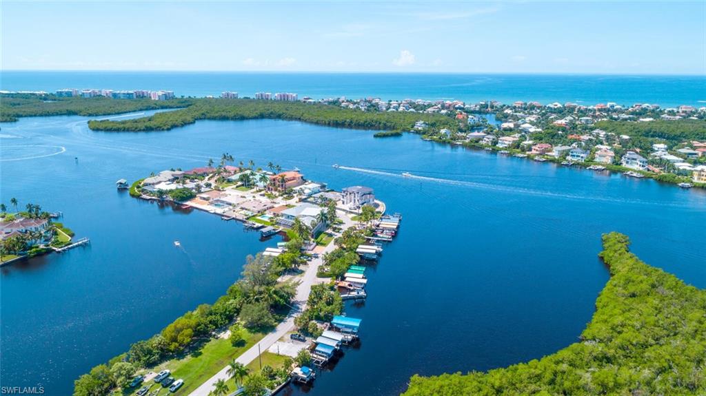 LITTLE HICKORY SHORES - Residential