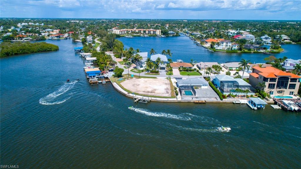 LITTLE HICKORY SHORES - Residential