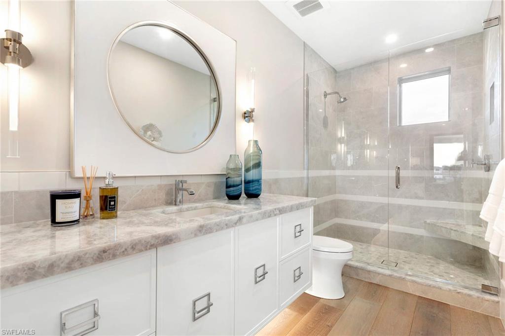 LITTLE HICKORY SHORES - Residential