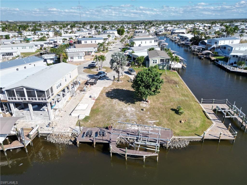 BAYSIDE ESTATES - Land