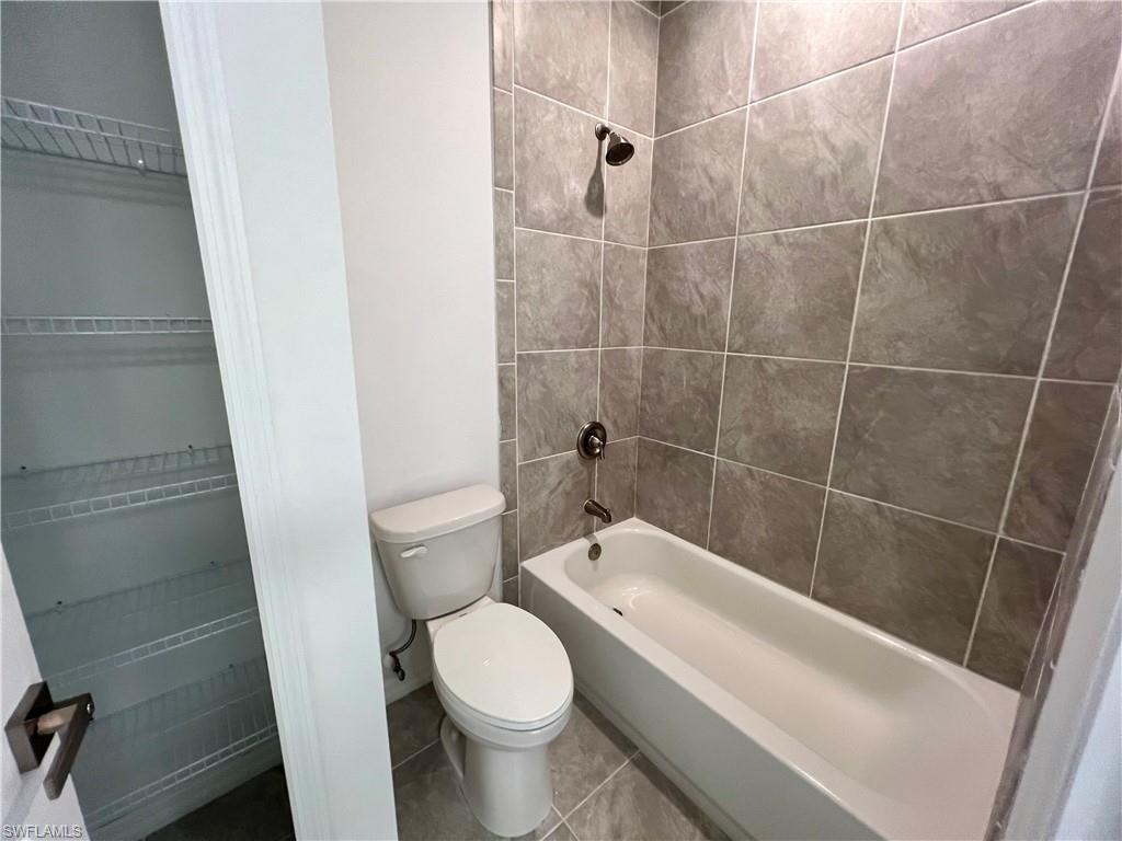 MIRROR LAKES - Residential