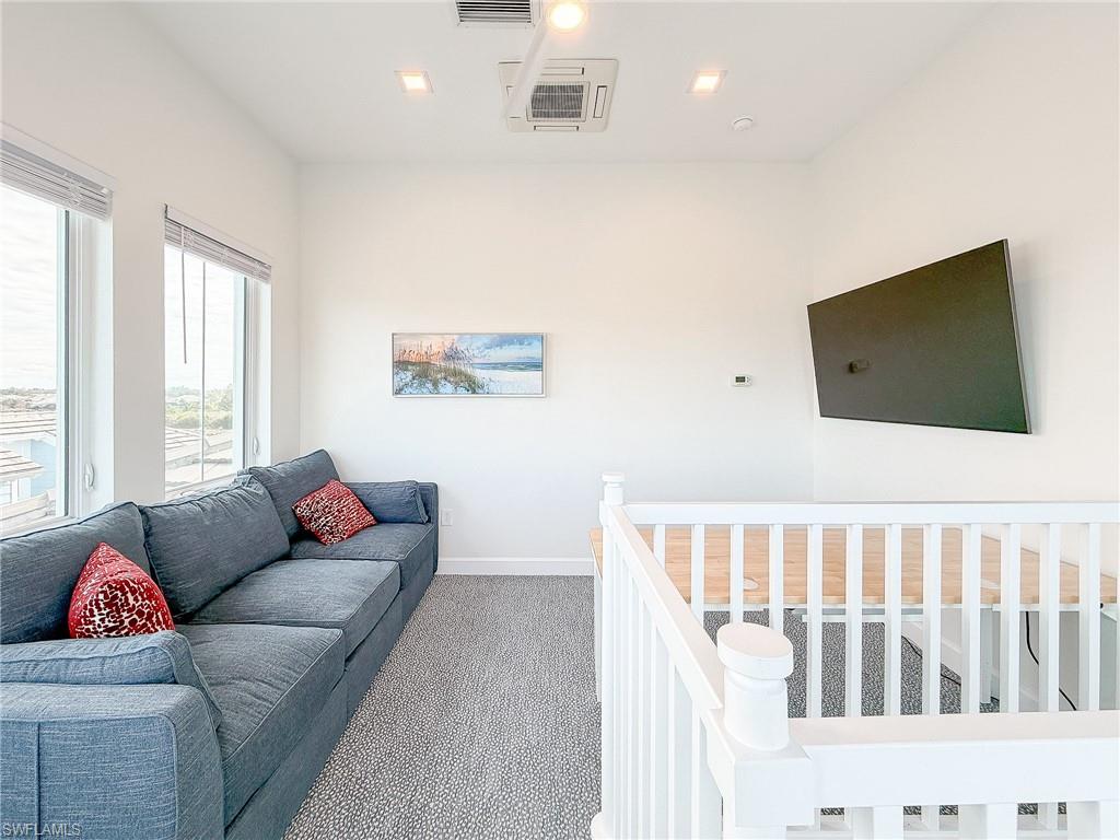 ISLES OF COLLIER PRESERVE - Residential