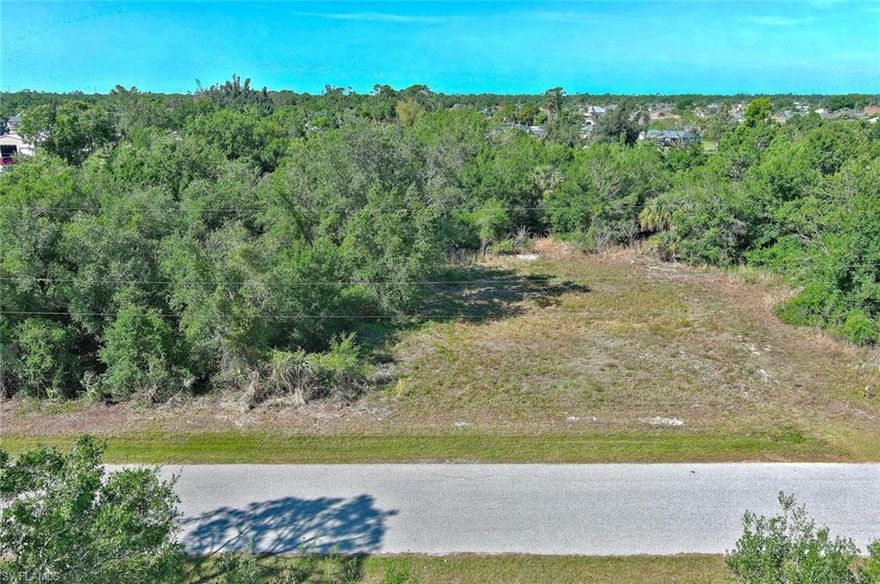 This is a nice buildable lot in growing community of South Punta Gorda Heights. Located just minutes from I-75 and downtown Punta Gorda, this vacant lot offers a convenient location with easy access to shopping, dining, and waterfront fun. Whether you're ready to break ground now or planning for the future, this is a great opportunity to own your own piece of Southwest Florida.