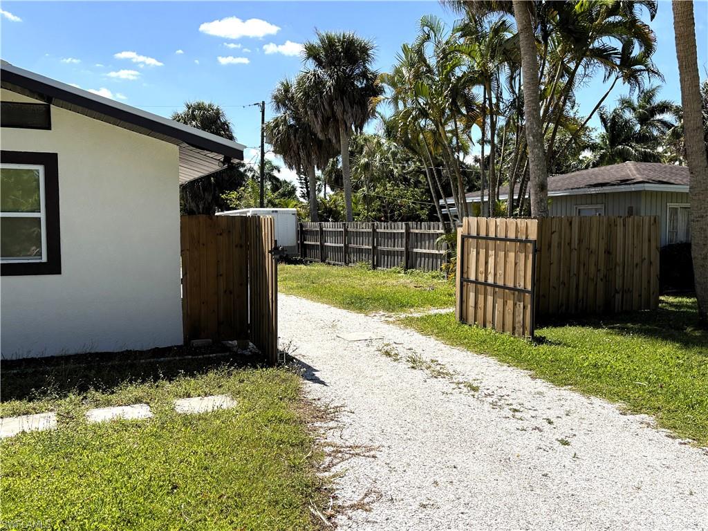 ALABAMA GROVE TERRACE - Residential