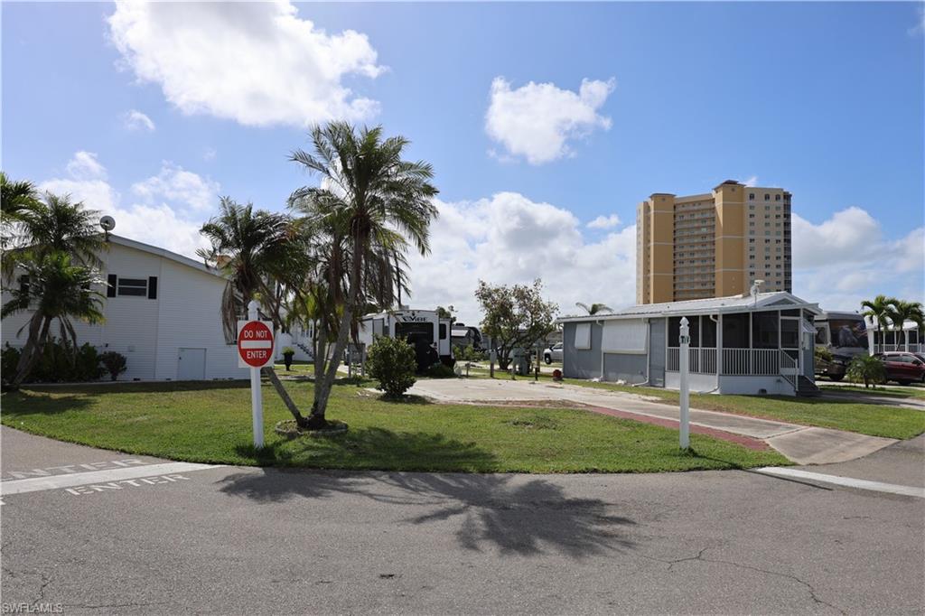 PALMETTO PALMS R V - Land