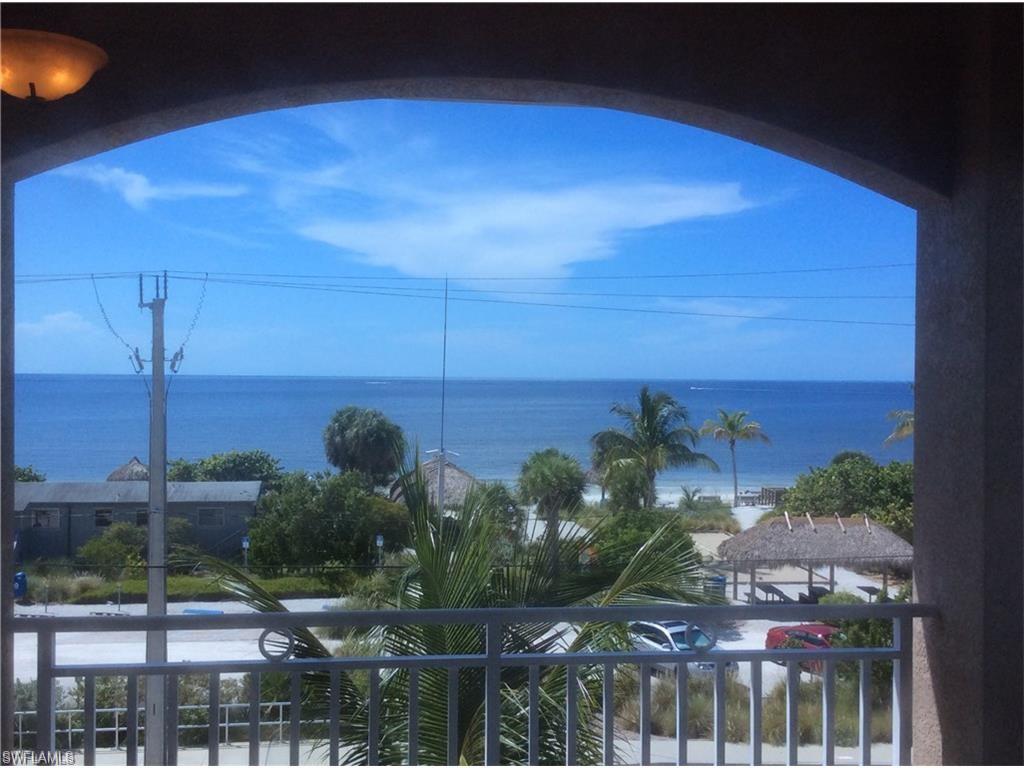 WHITECAPS SOUTH CONDO - Residential