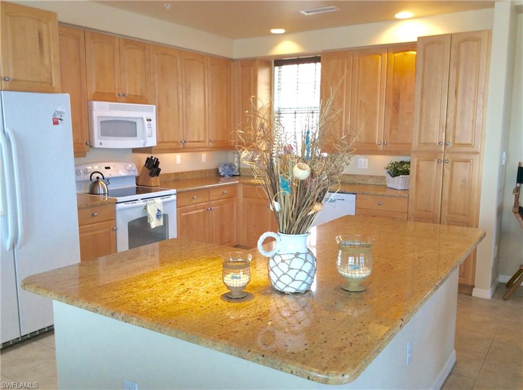 WHITECAPS SOUTH CONDO - Residential