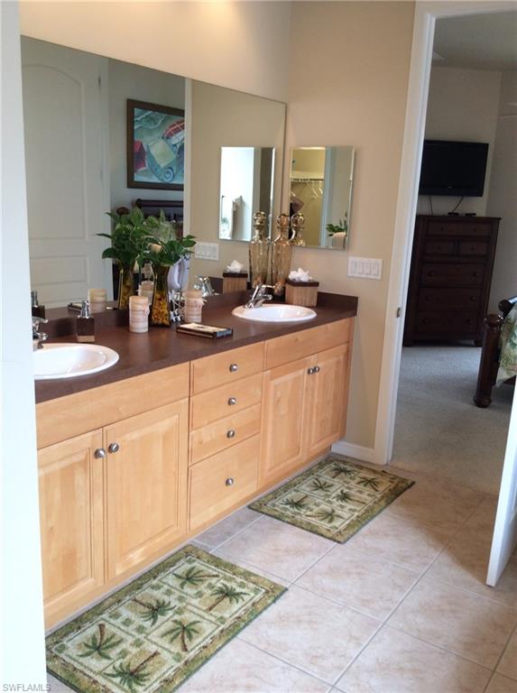 WHITECAPS SOUTH CONDO - Residential