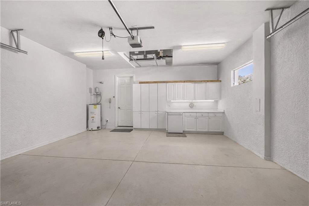 NAPLES PARK - Residential