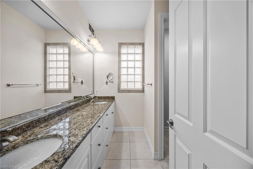 NAPLES PARK - Residential