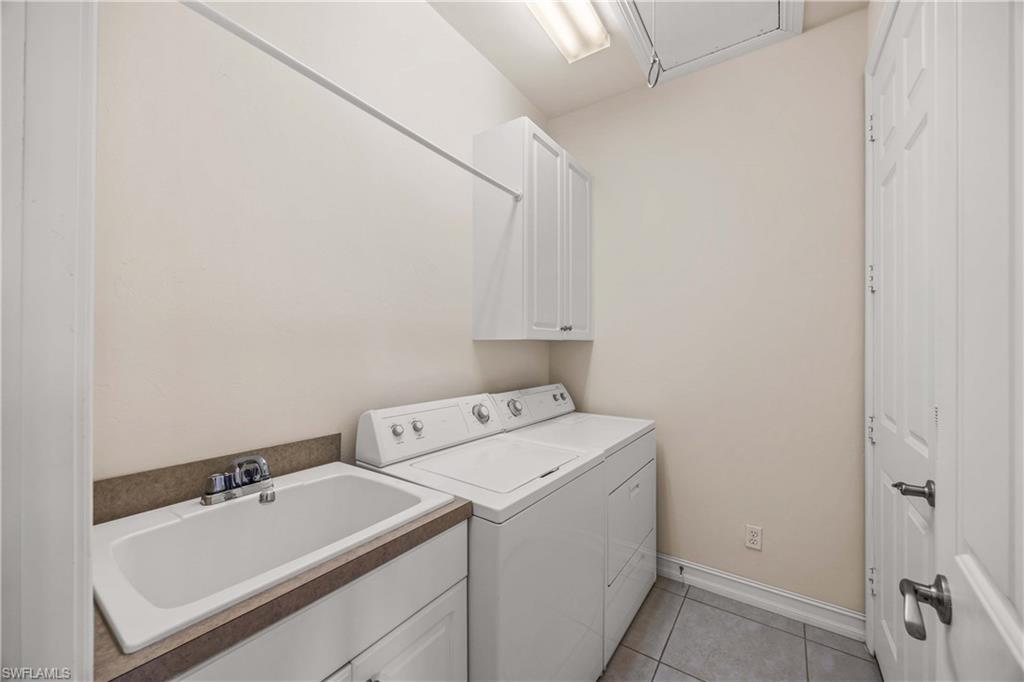 NAPLES PARK - Residential