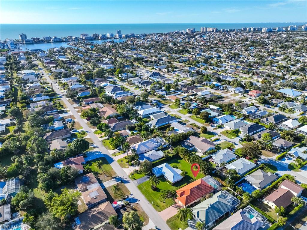 NAPLES PARK - Residential