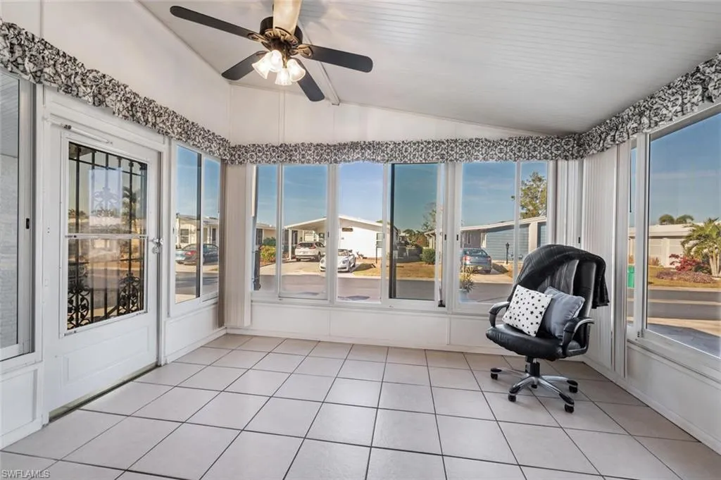 Naples, Florida 34104, United States, 2 Bedrooms Bedrooms, ,2 BathroomsBathrooms,Residential,Active,27370