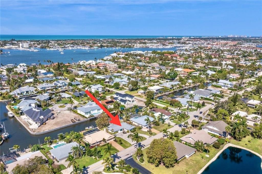 Photo of 1696 Sandpiper ST, NAPLES, FL 34102 (MLS # 225080549)