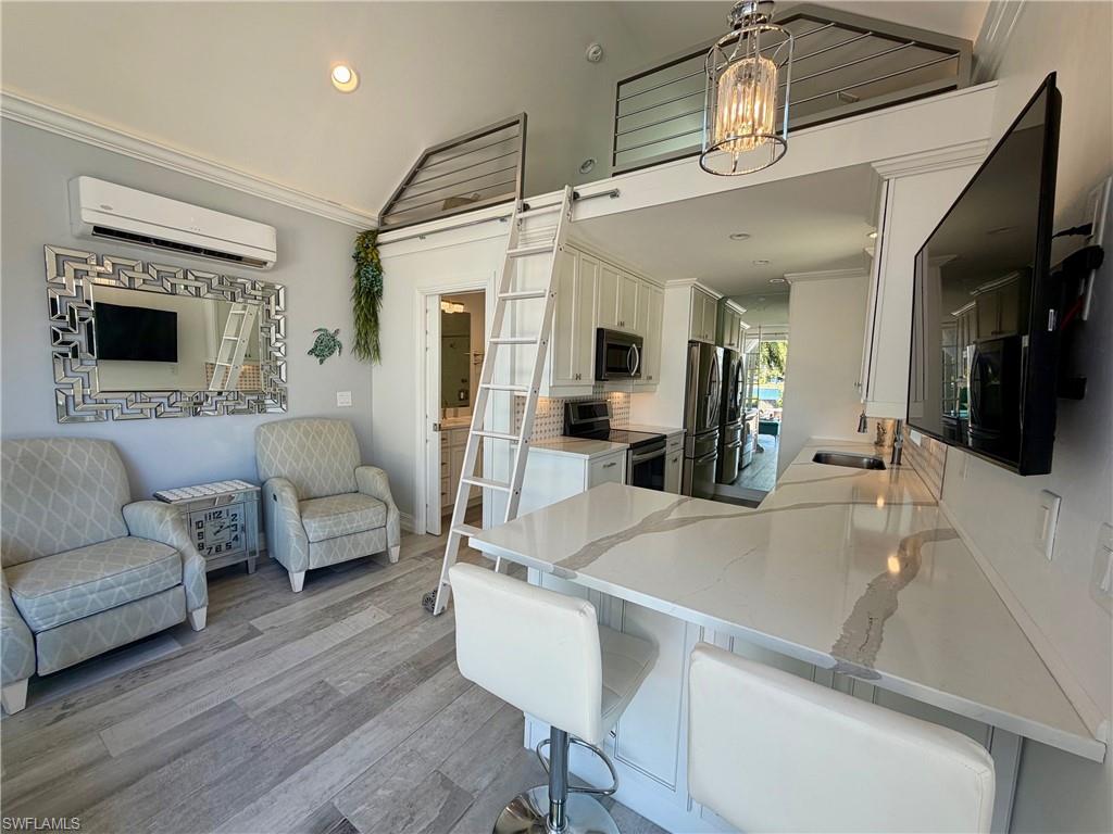 PELICAN LAKE RV RESORT - Land