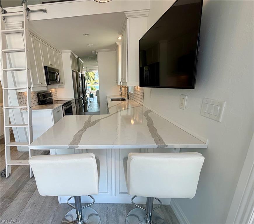 PELICAN LAKE RV RESORT - Land