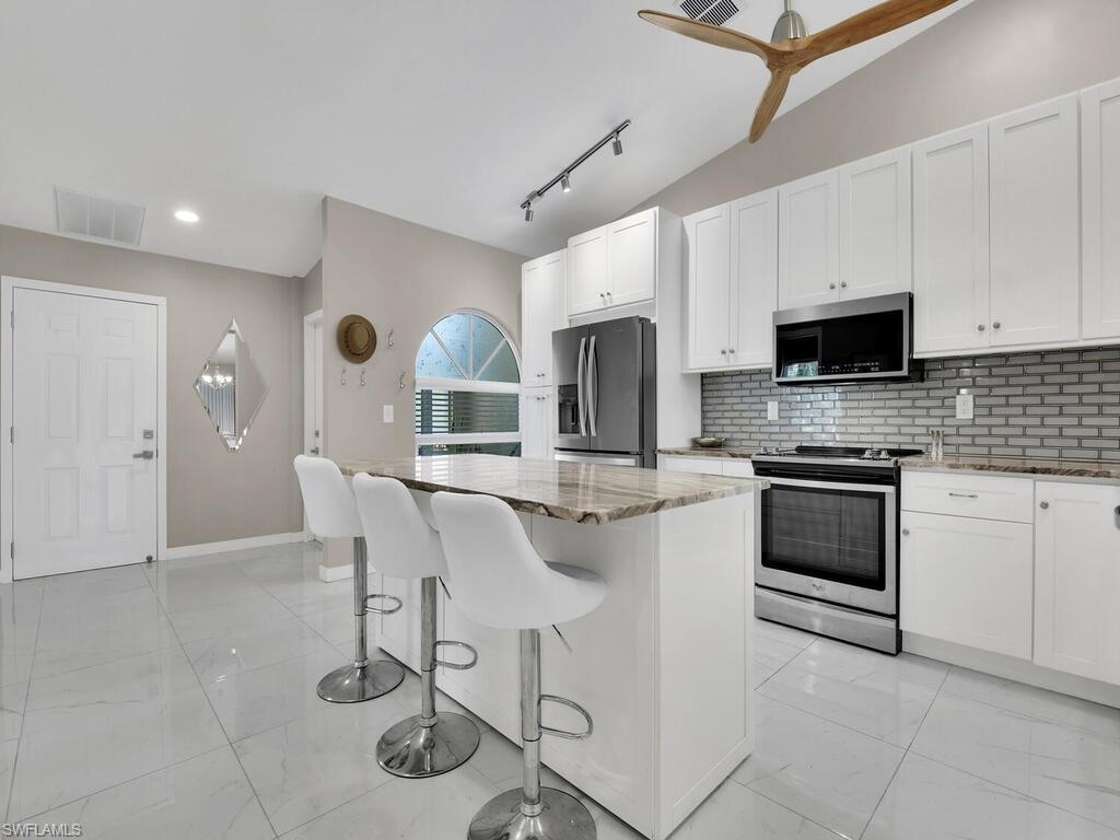 PALOMINO VILLAGE - Residential