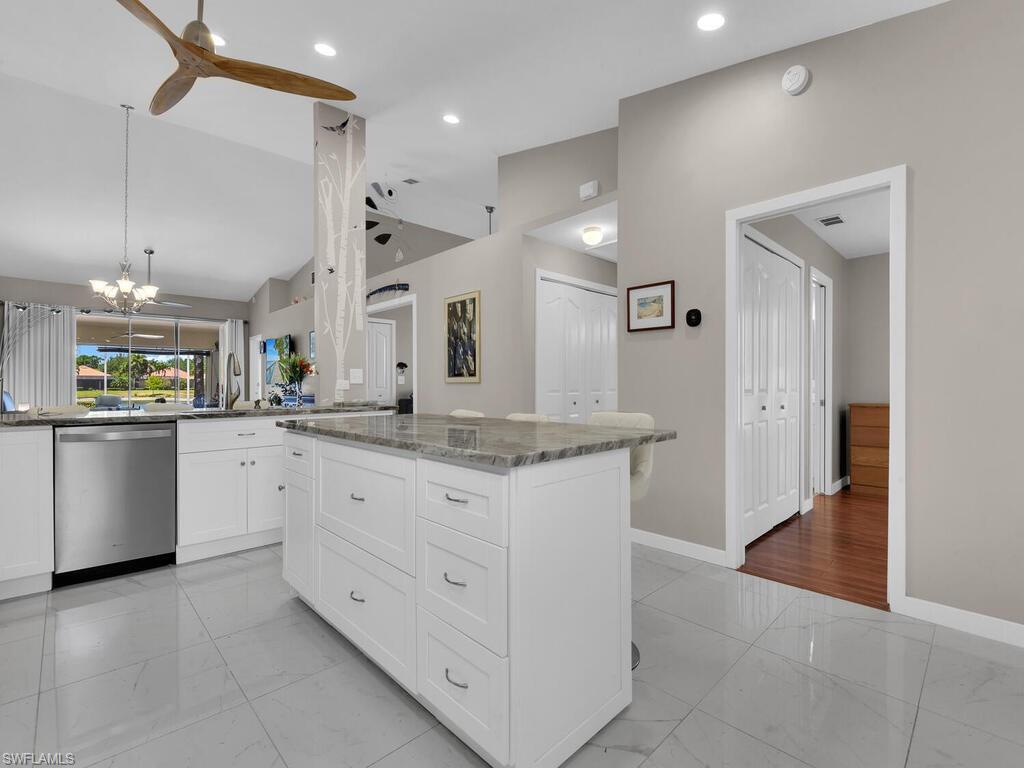 PALOMINO VILLAGE - Residential