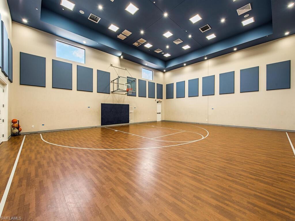 MARBELLA ISLES - Residential