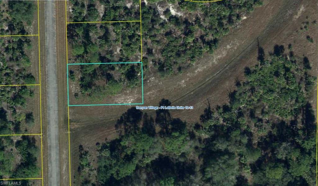 BANYAN VILLAGE - Land