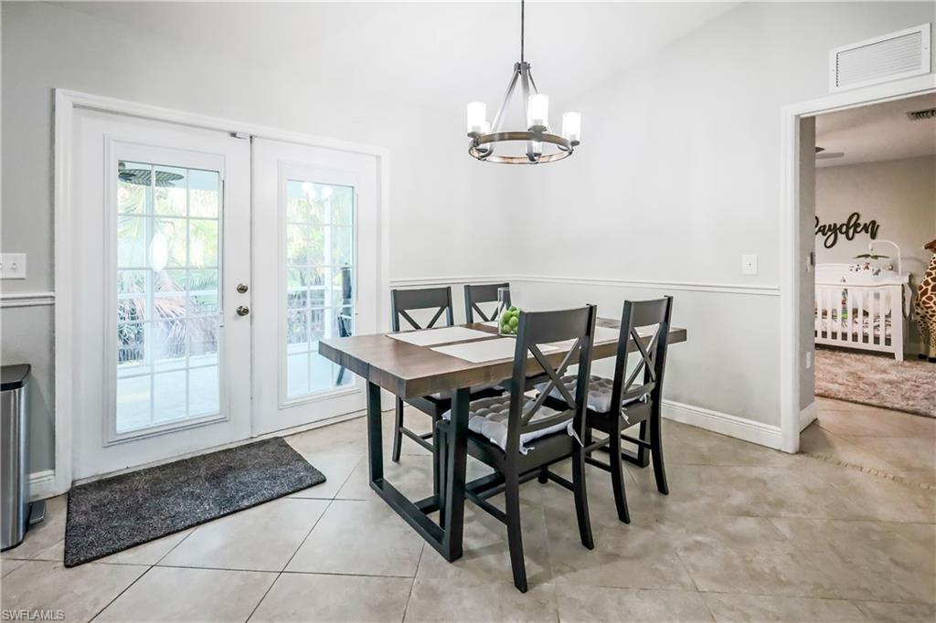 SAN CARLOS PARK - Residential