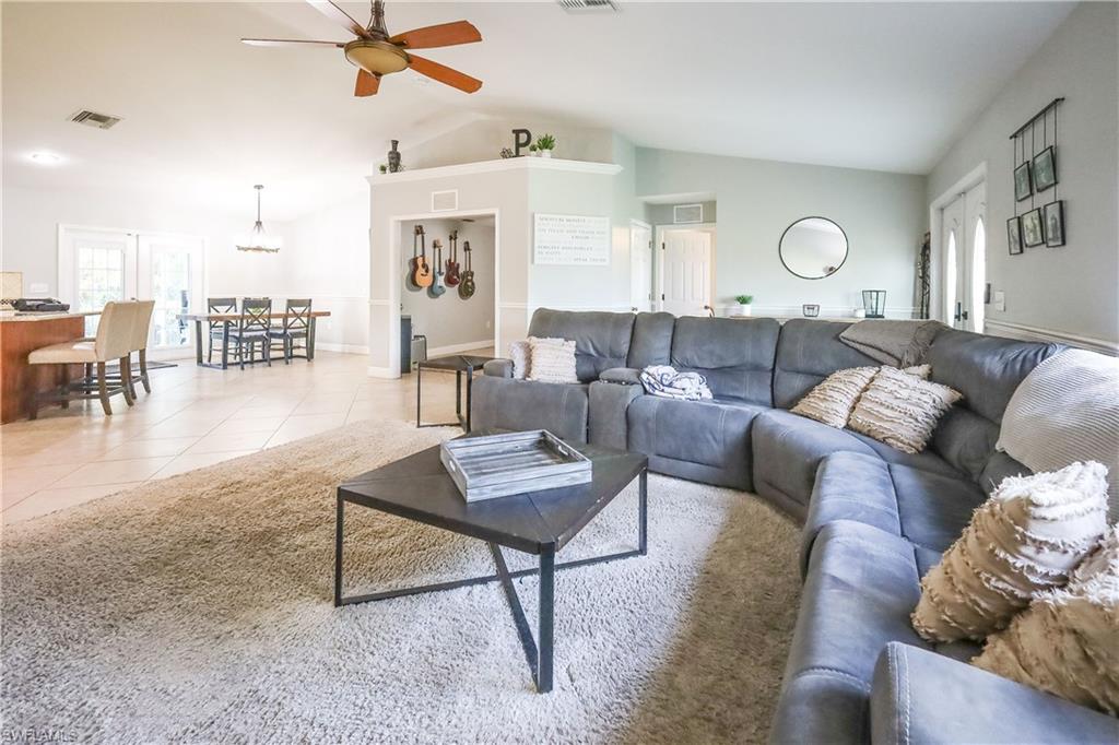 SAN CARLOS PARK - Residential