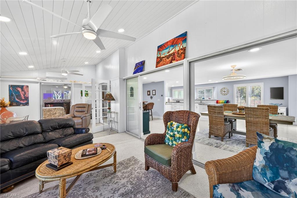 SANIBEL LAKE ESTATES - Residential