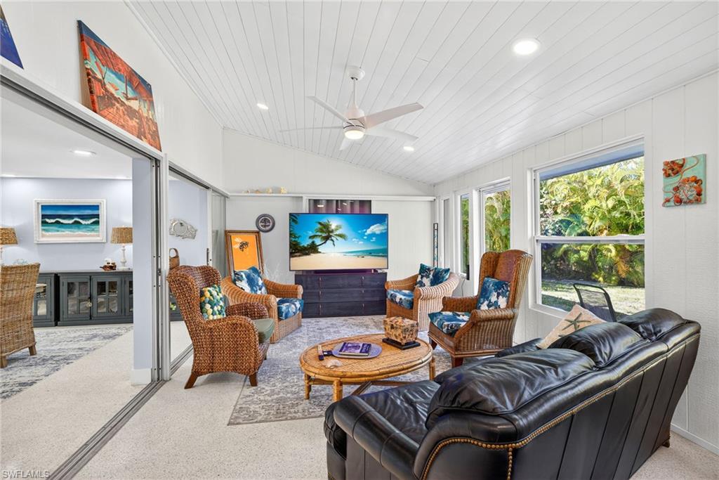 SANIBEL LAKE ESTATES - Residential