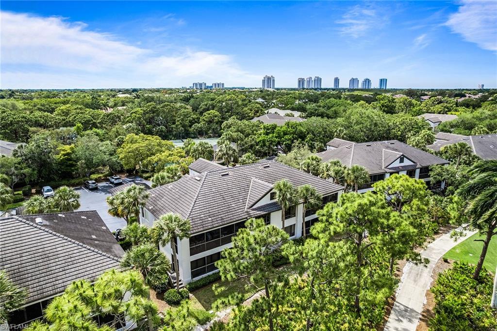 OAKWOOD CARRIAGE HOME - Residential