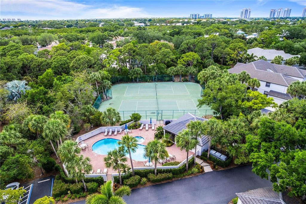 OAKWOOD CARRIAGE HOME - Residential