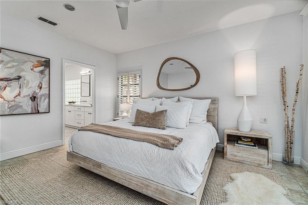 OAKWOOD CARRIAGE HOME - Residential